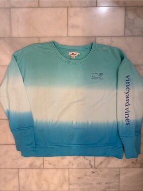 Vineyard Vines Women’s Ombre Sweatshirt. XL